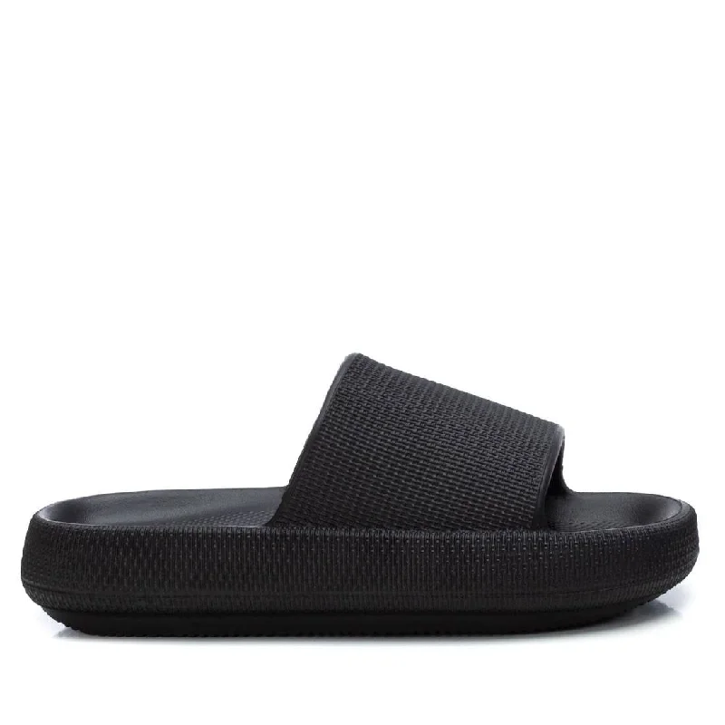 Women's Rubber Flat Sandals By XTI