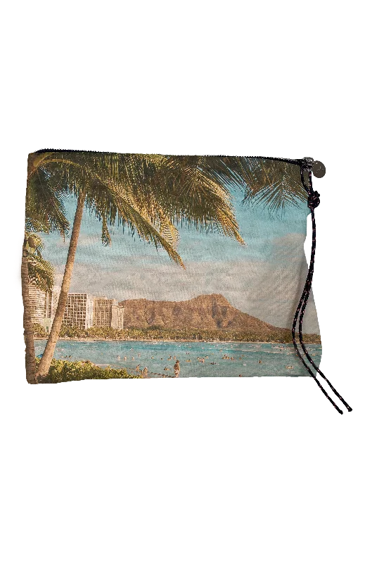 Diamond Head Pouch