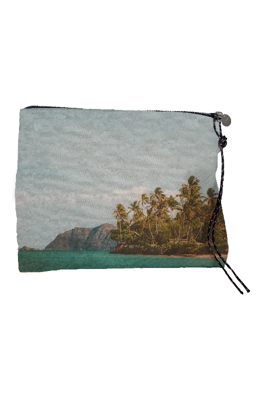 Waimanalo Pouch