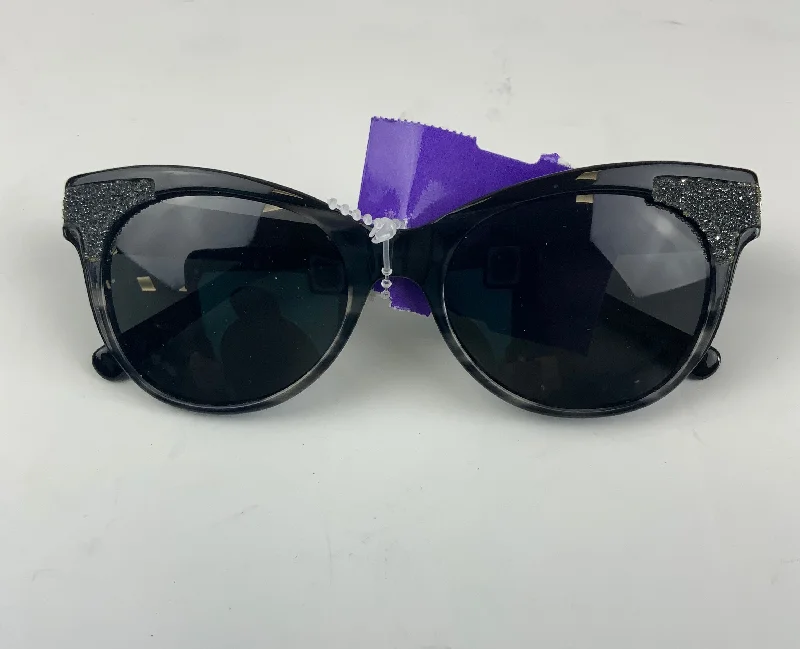 Undefinedsunglasses Designer Vera Wang