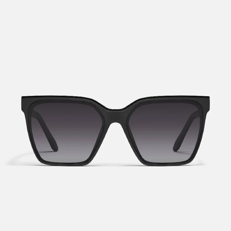 Women's Level Up Sunglasses In Black/smoke Polarized